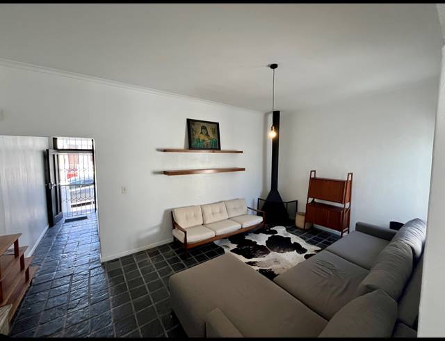2 BEDROOM FREEHOLD RENTED IN WOODSTOCK
